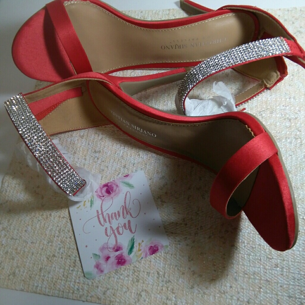 Red Beatiful Heels - Picture 4 of 8